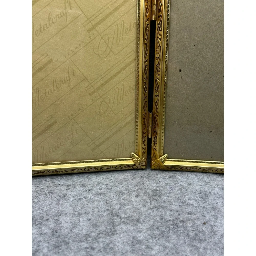 Metalcraft Vintage Gold Filigree Double Hinged Picture Frame 5x7 Folding Metal
